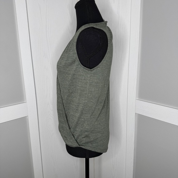 Cable & Gauge Womens Knit Sleeveless V-Neck Top Sz XS Dry Oregano - Picture 3 of 6